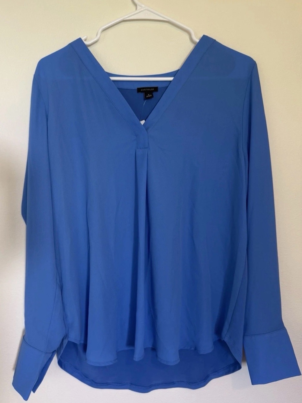 Ann Taylor Soft V-Neck Long Sleeve Blouse - Blue NWT
